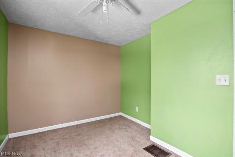7723 W River Road S Elyria OH 44035