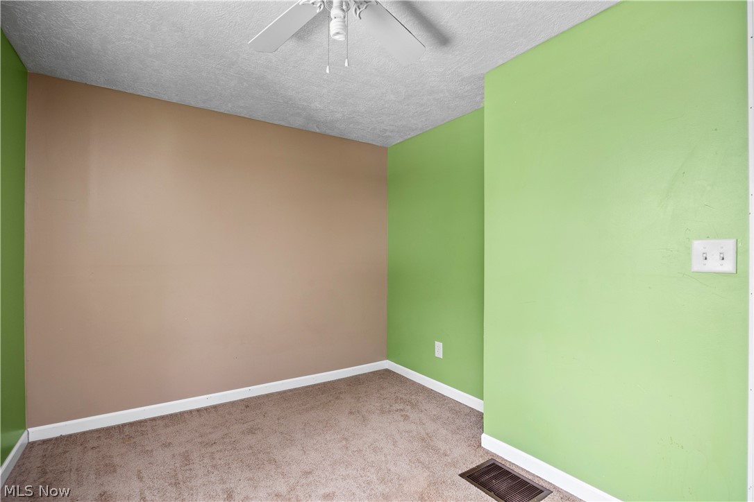 7723 W River Road S Elyria OH 44035