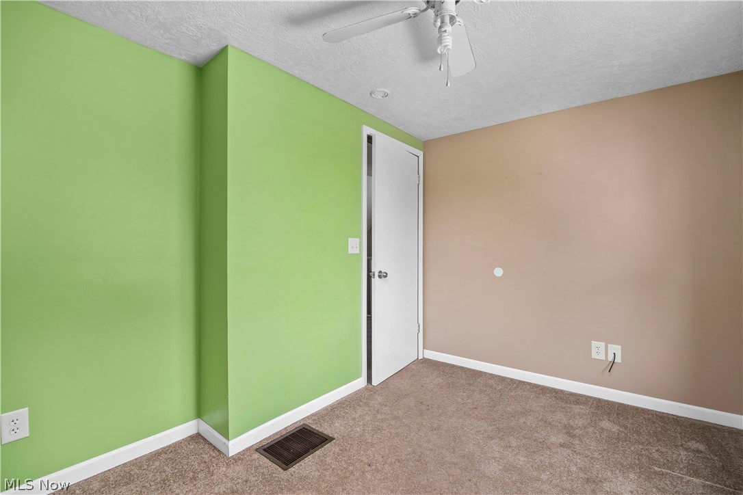 7723 W River Road S Elyria OH 44035