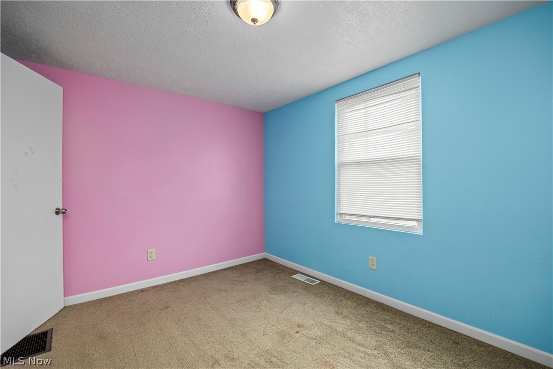 7723 W River Road S Elyria OH 44035