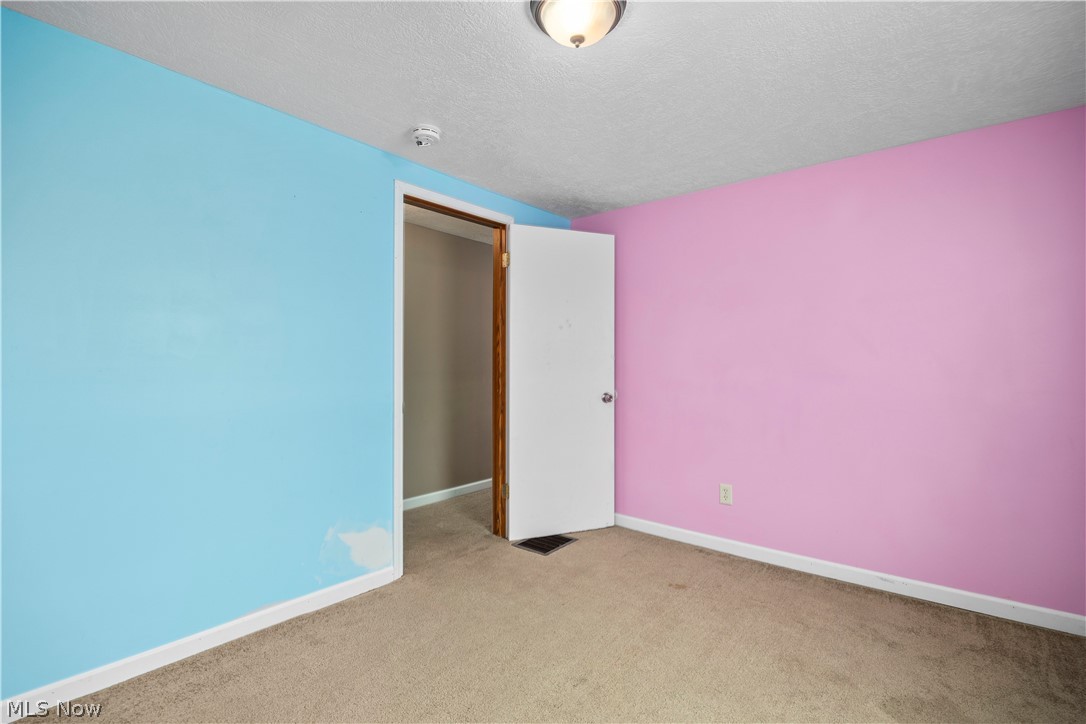 7723 W River Road S Elyria OH 44035