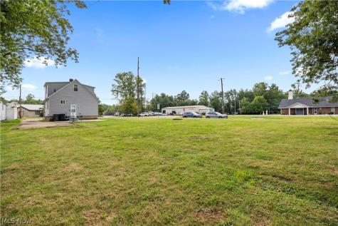 7723 W River Road S Elyria OH 44035