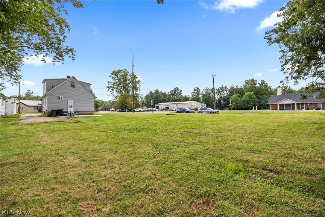 7723 W River Road S Elyria OH 44035