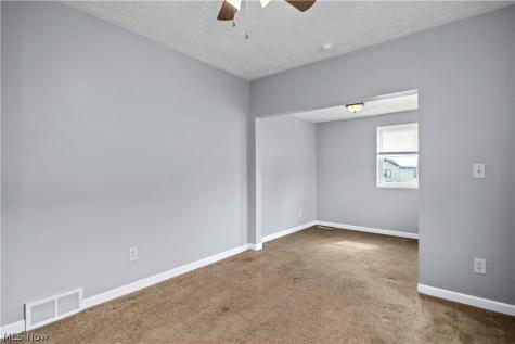 7723 W River Road S Elyria OH 44035