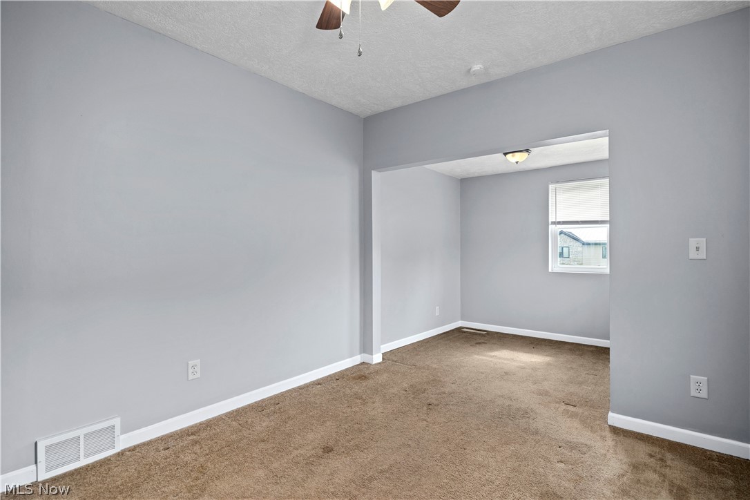 7723 W River Road S Elyria OH 44035
