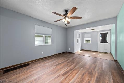 7723 W River Road S Elyria OH 44035