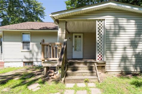 2157 18th Street SW Akron OH 44314