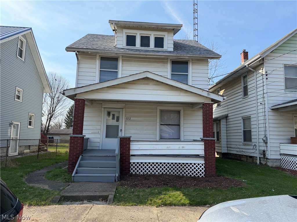 2212 Indiana Way NE Canton OH 44705