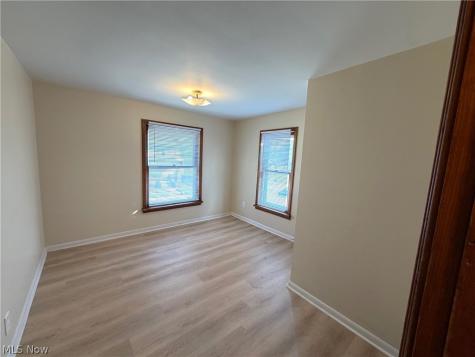 2212 Indiana Way NE Canton OH 44705