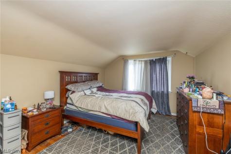 6389 W 54th Street Parma OH 44129