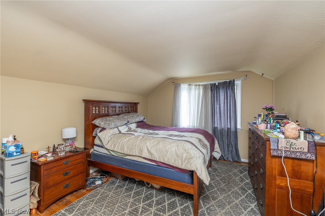 6389 W 54th Street Parma OH 44129