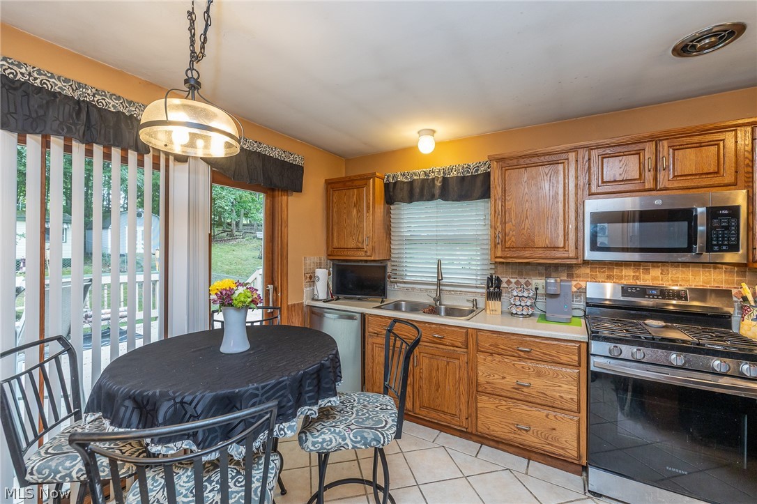 6389 W 54th Street Parma OH 44129