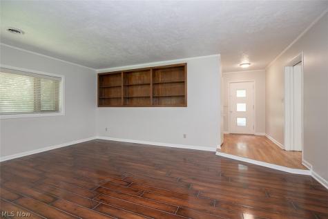 380 Alden Avenue Akron OH 44313