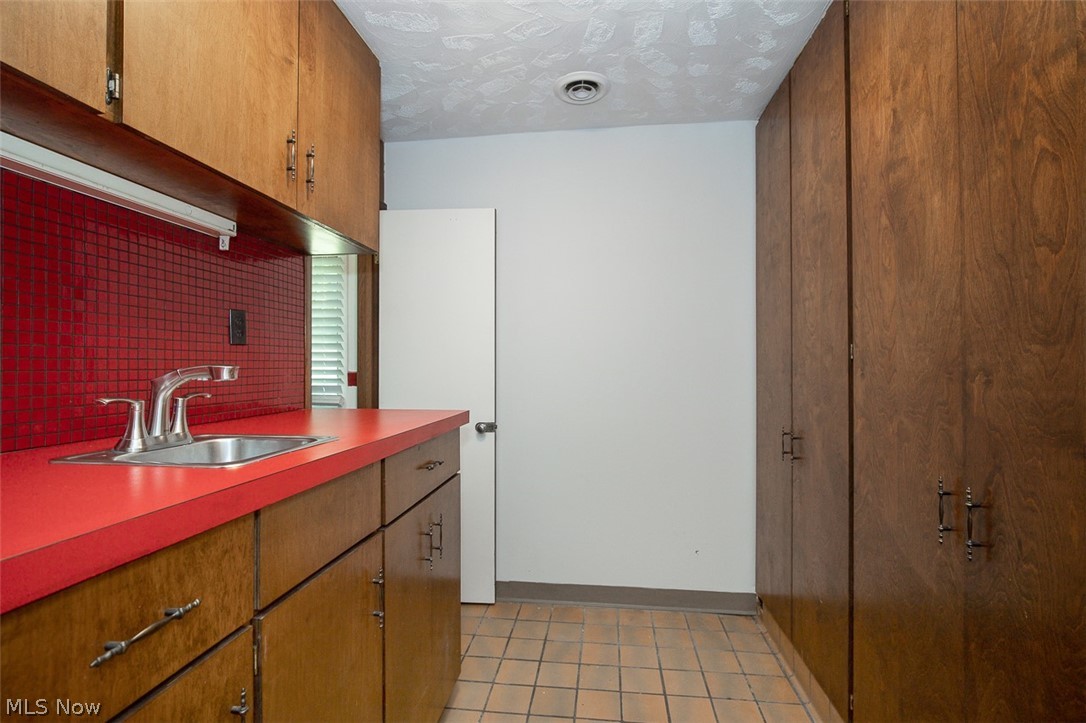 380 Alden Avenue Akron OH 44313