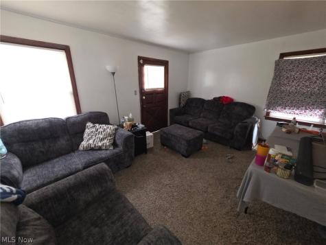 1566 E 195th Street Euclid OH 44117