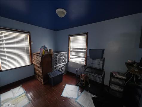 1566 E 195th Street Euclid OH 44117