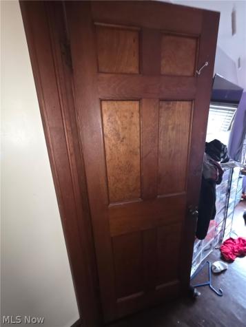 1566 E 195th Street Euclid OH 44117