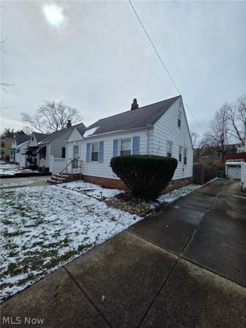1566 E 195th Street Euclid OH 44117
