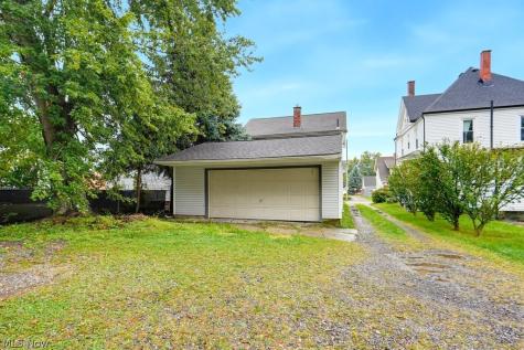 1401 Ridgeway Place NW Canton OH 44709