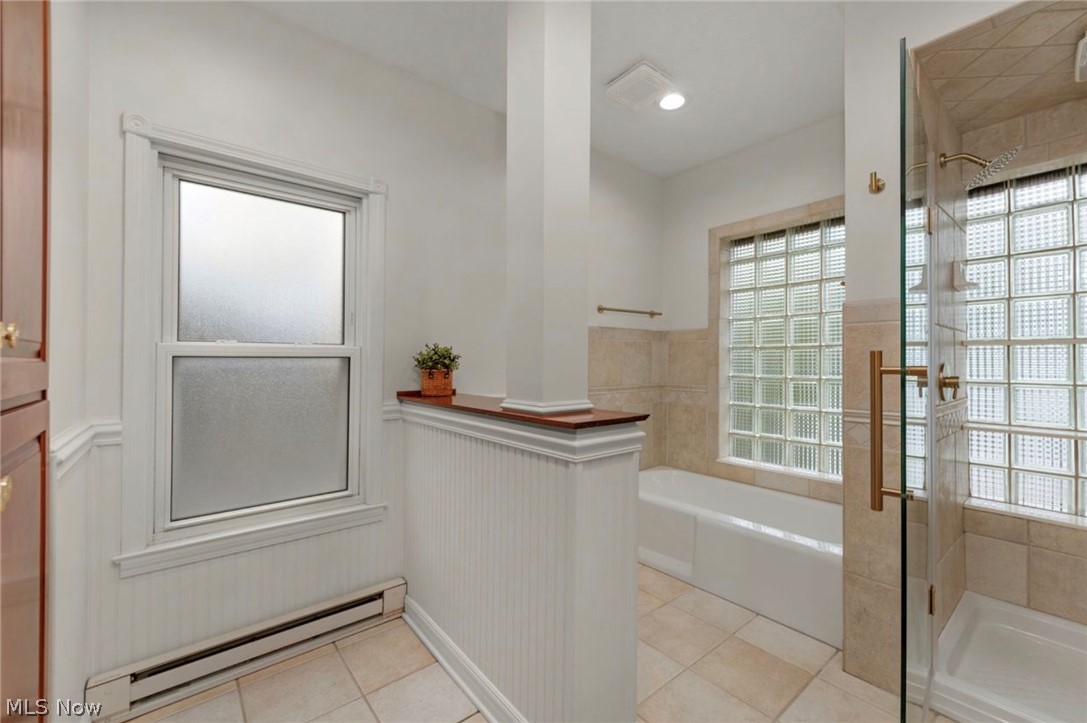 1659 Chesterland Avenue Lakewood OH 44107
