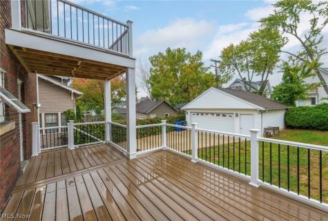 1659 Chesterland Avenue Lakewood OH 44107
