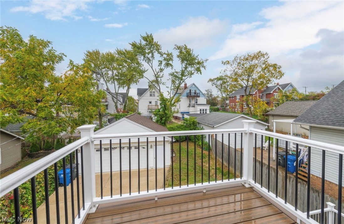 1659 Chesterland Avenue Lakewood OH 44107