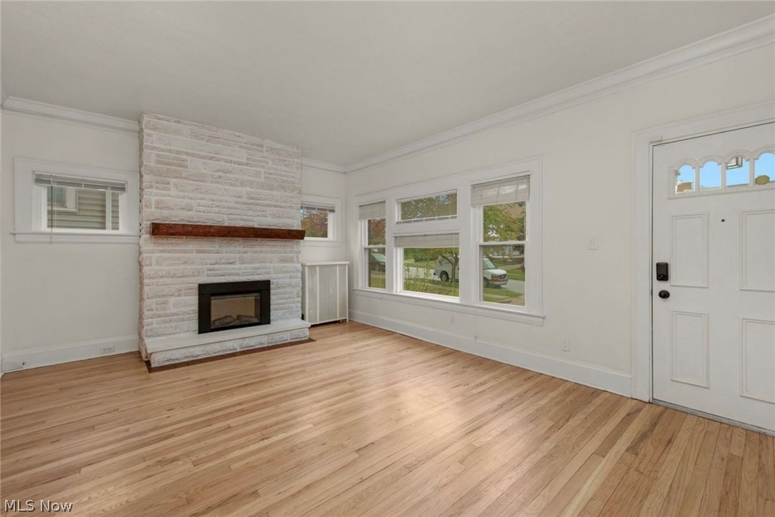 1659 Chesterland Avenue Lakewood OH 44107