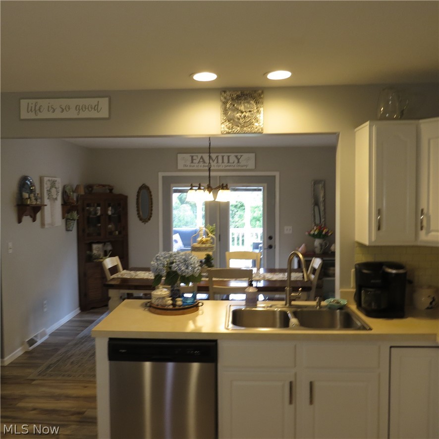 1934 Cherrywood Lane Akron OH 44312