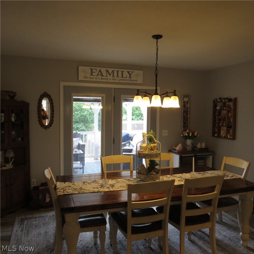 1934 Cherrywood Lane Akron OH 44312