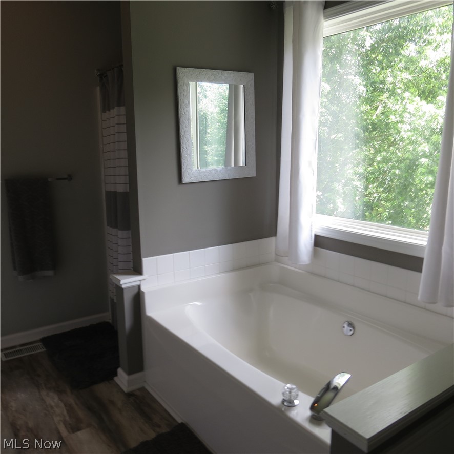 1934 Cherrywood Lane Akron OH 44312