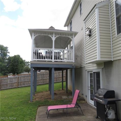 1934 Cherrywood Lane Akron OH 44312