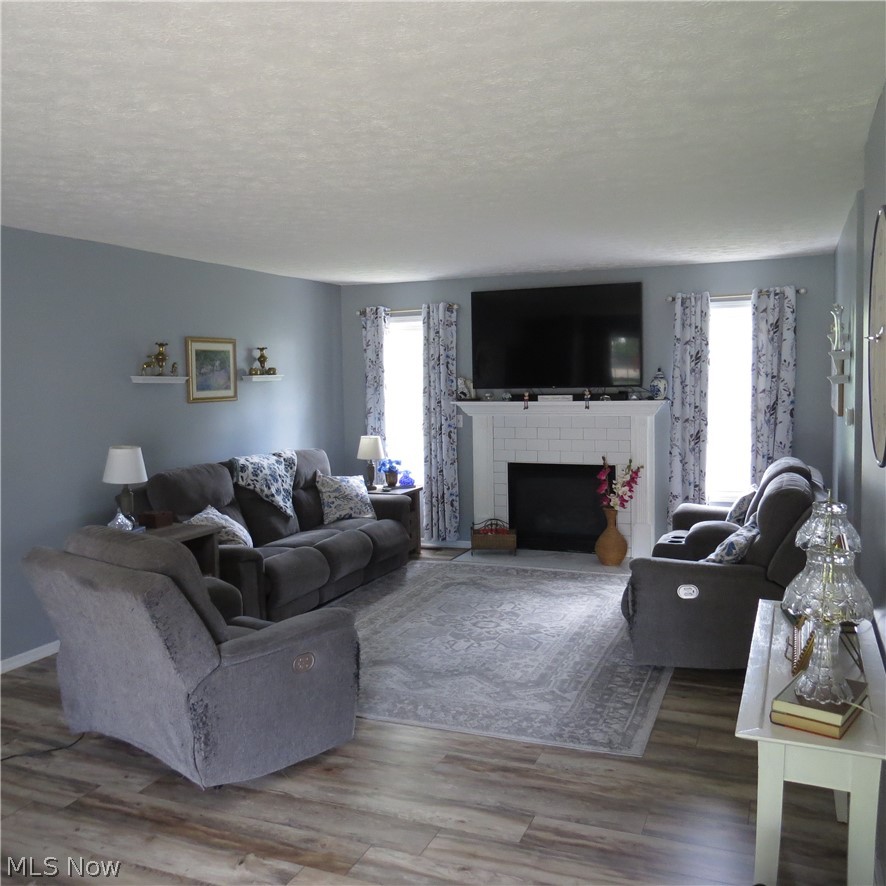 1934 Cherrywood Lane Akron OH 44312