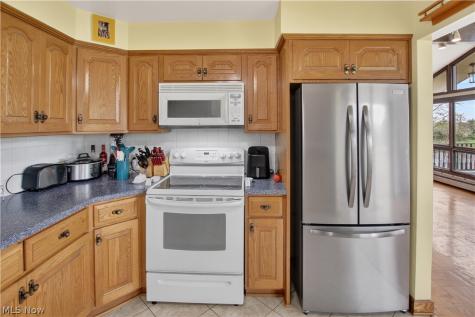 11209 Holshoe Road Homerville OH 44235