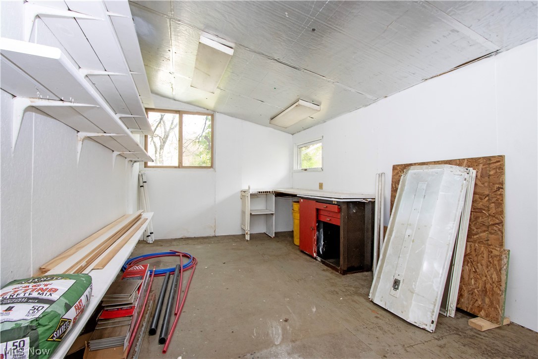 14069 Township Road 1058 Lakeville OH 44638