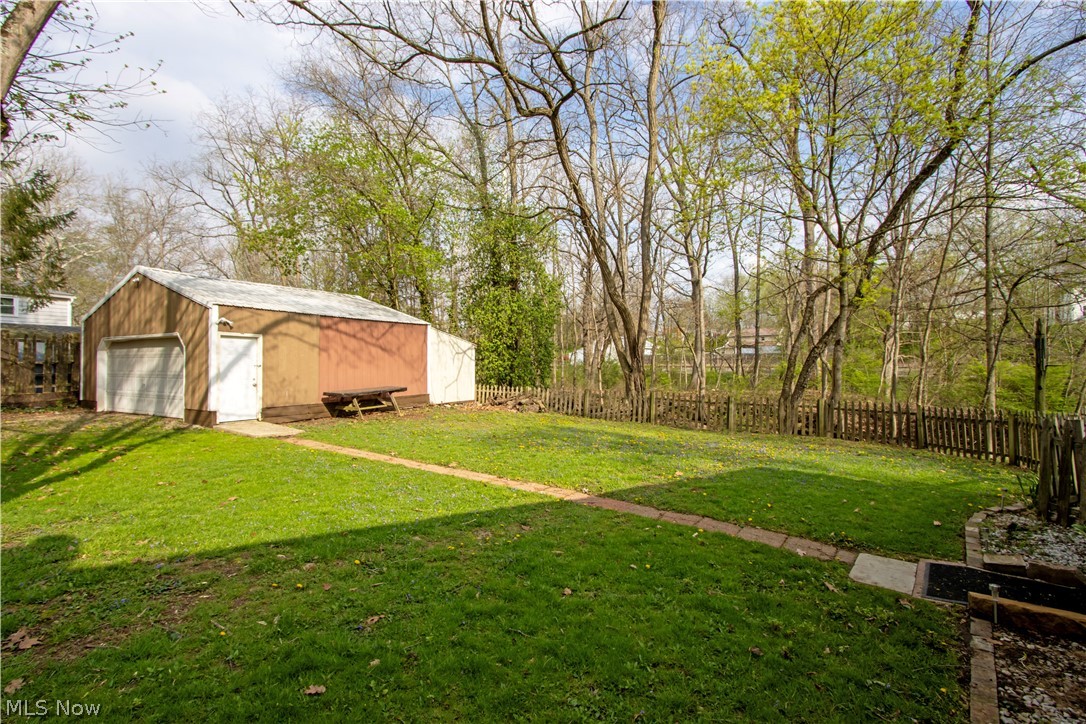 14069 Township Road 1058 Lakeville OH 44638