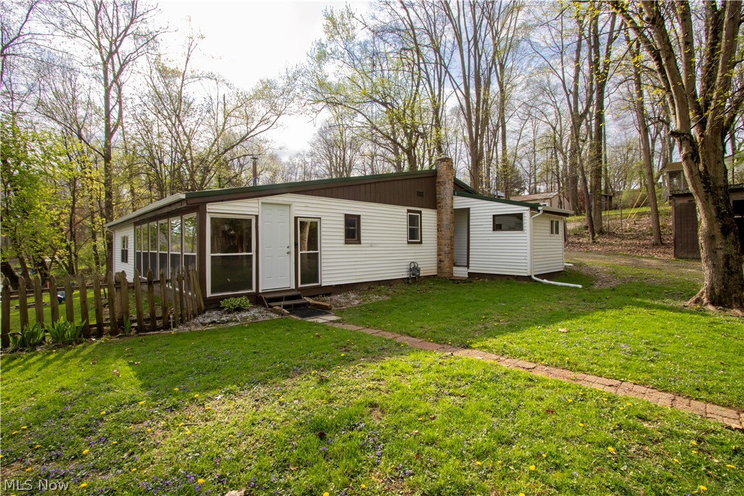 14069 Township Road 1058 Lakeville OH 44638