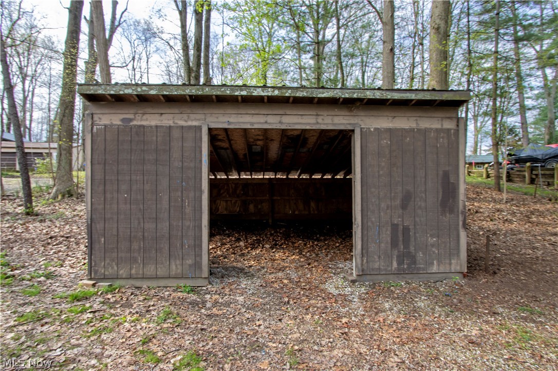 14069 Township Road 1058 Lakeville OH 44638