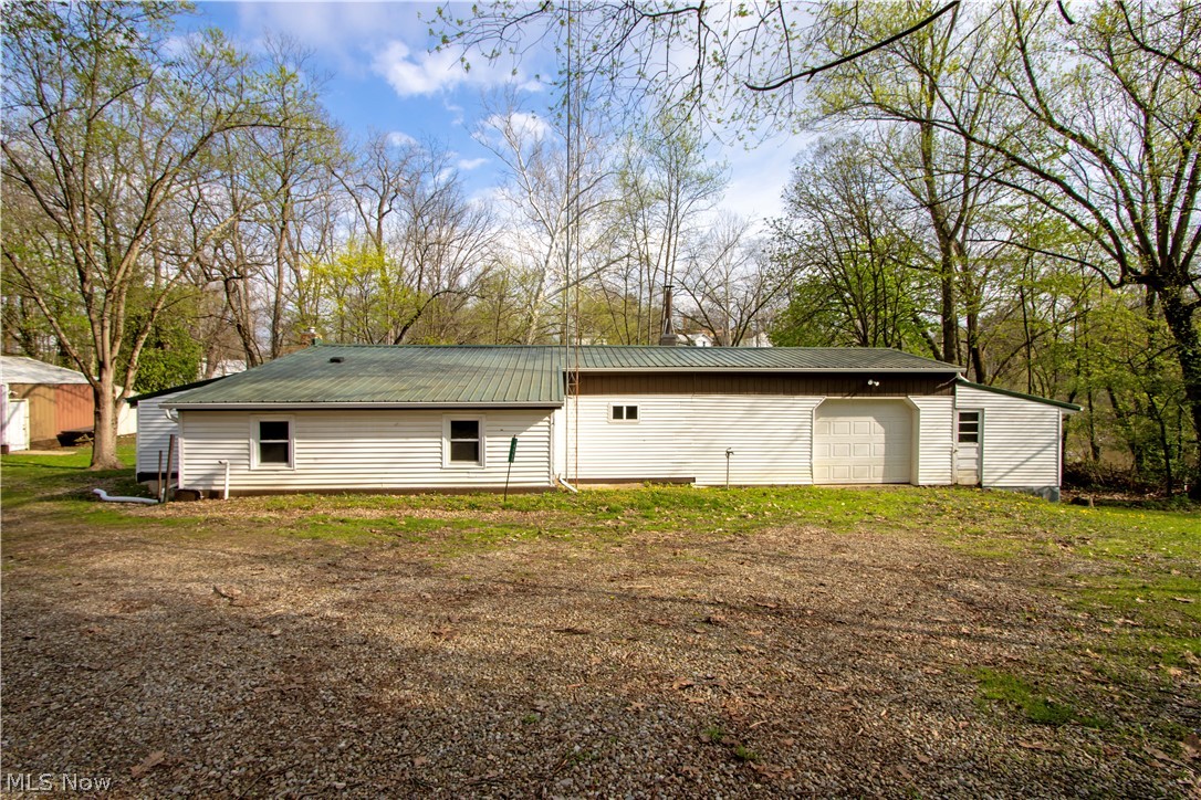 14069 Township Road 1058 Lakeville OH 44638