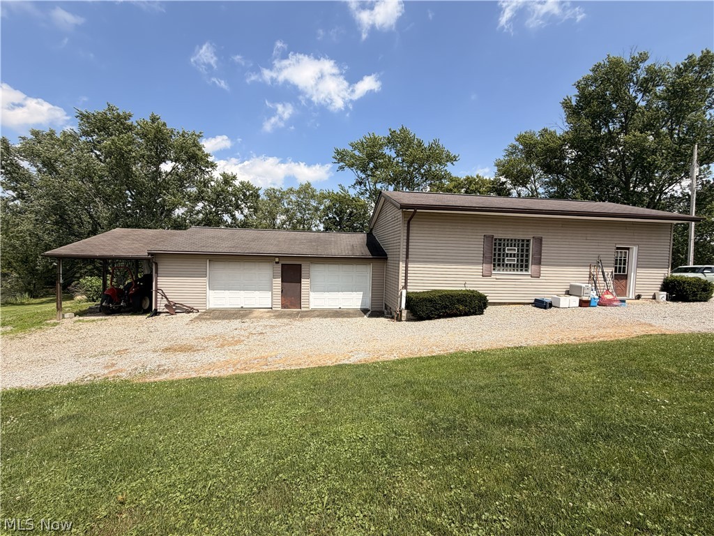 44876 State Route 517 Columbiana OH 44408