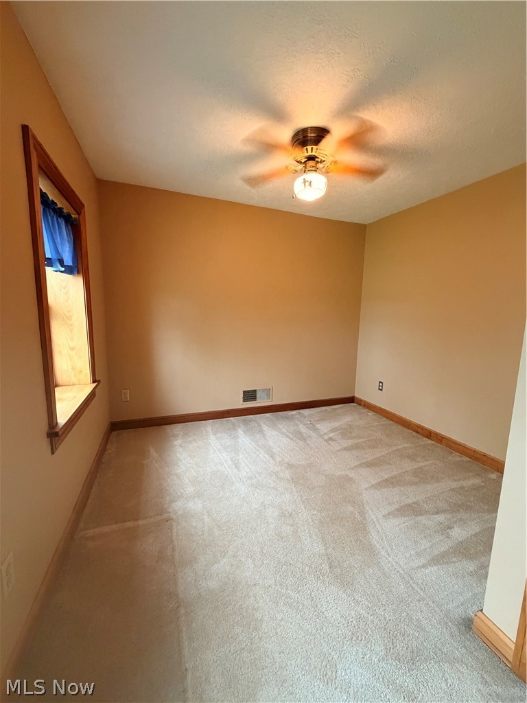 44876 State Route 517 Columbiana OH 44408