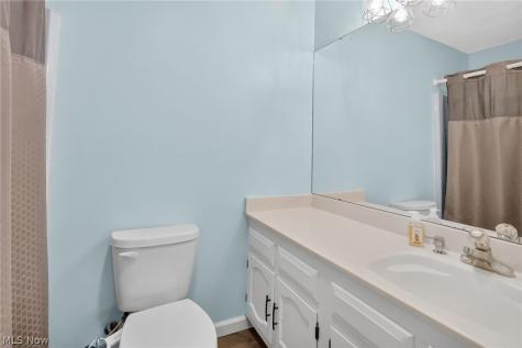 910 Marilyn Drive Wooster OH 44691