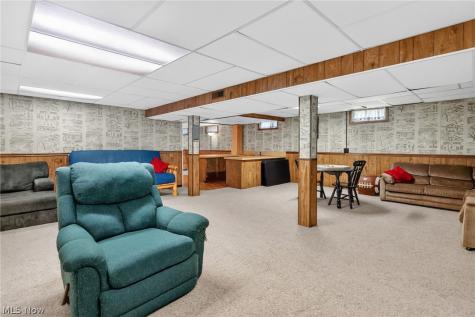 910 Marilyn Drive Wooster OH 44691