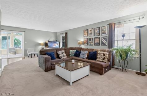 910 Marilyn Drive Wooster OH 44691