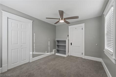 2205 Burbank Avenue Youngstown OH 44509