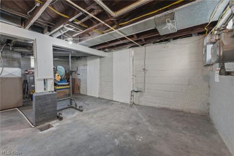 2205 Burbank Avenue Youngstown OH 44509