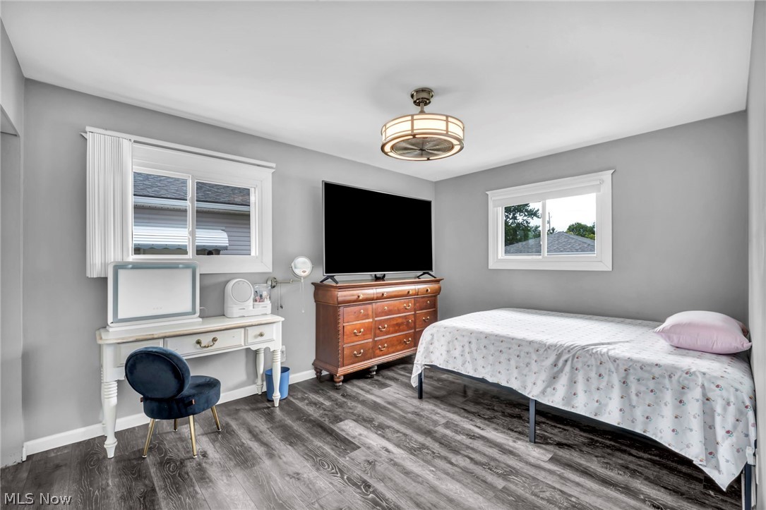 14291 Gallatin Boulevard Brook Park OH 44142