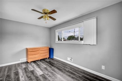 14291 Gallatin Boulevard Brook Park OH 44142