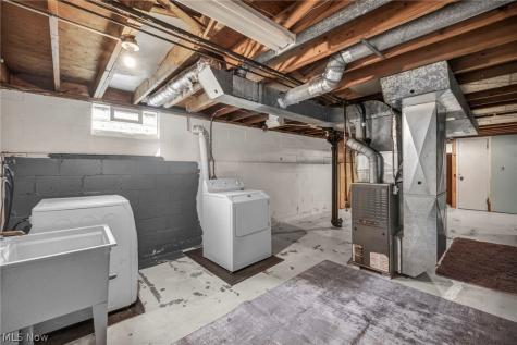 14291 Gallatin Boulevard Brook Park OH 44142