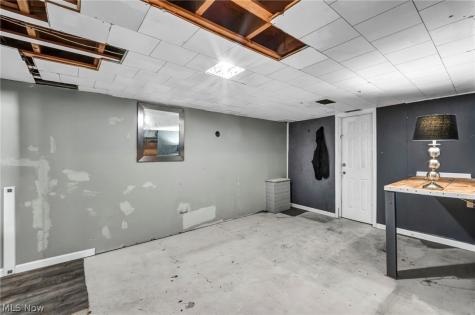 14291 Gallatin Boulevard Brook Park OH 44142