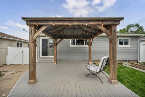 14291 Gallatin Boulevard Brook Park OH 44142